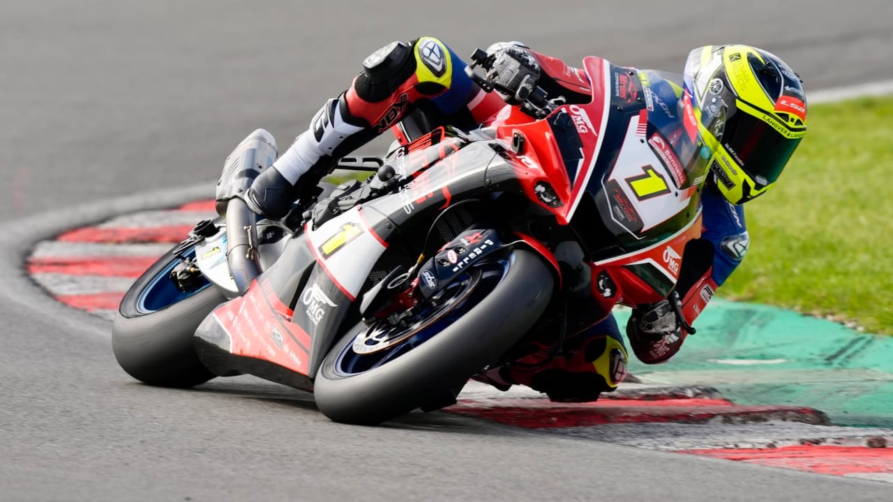 Assen Race 3 - race scene